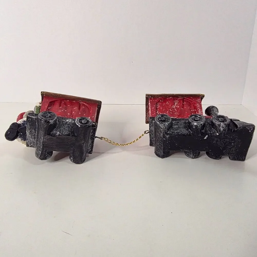 Christmas Mice Train Figurine 2-Piece Resin Holiday Tabletop Decor Red